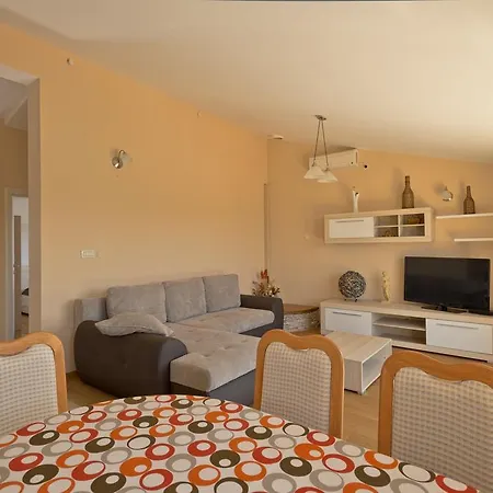 Belvedere Apartment *
